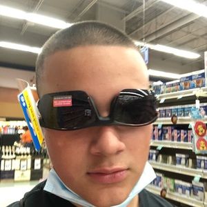 Meet your Posher, Andrei